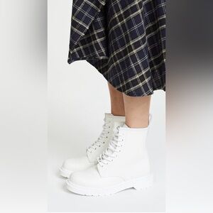 Dr. Martens White Mono Smooth Leather 14357 Lace Up Boots Women's US 10 EU 42